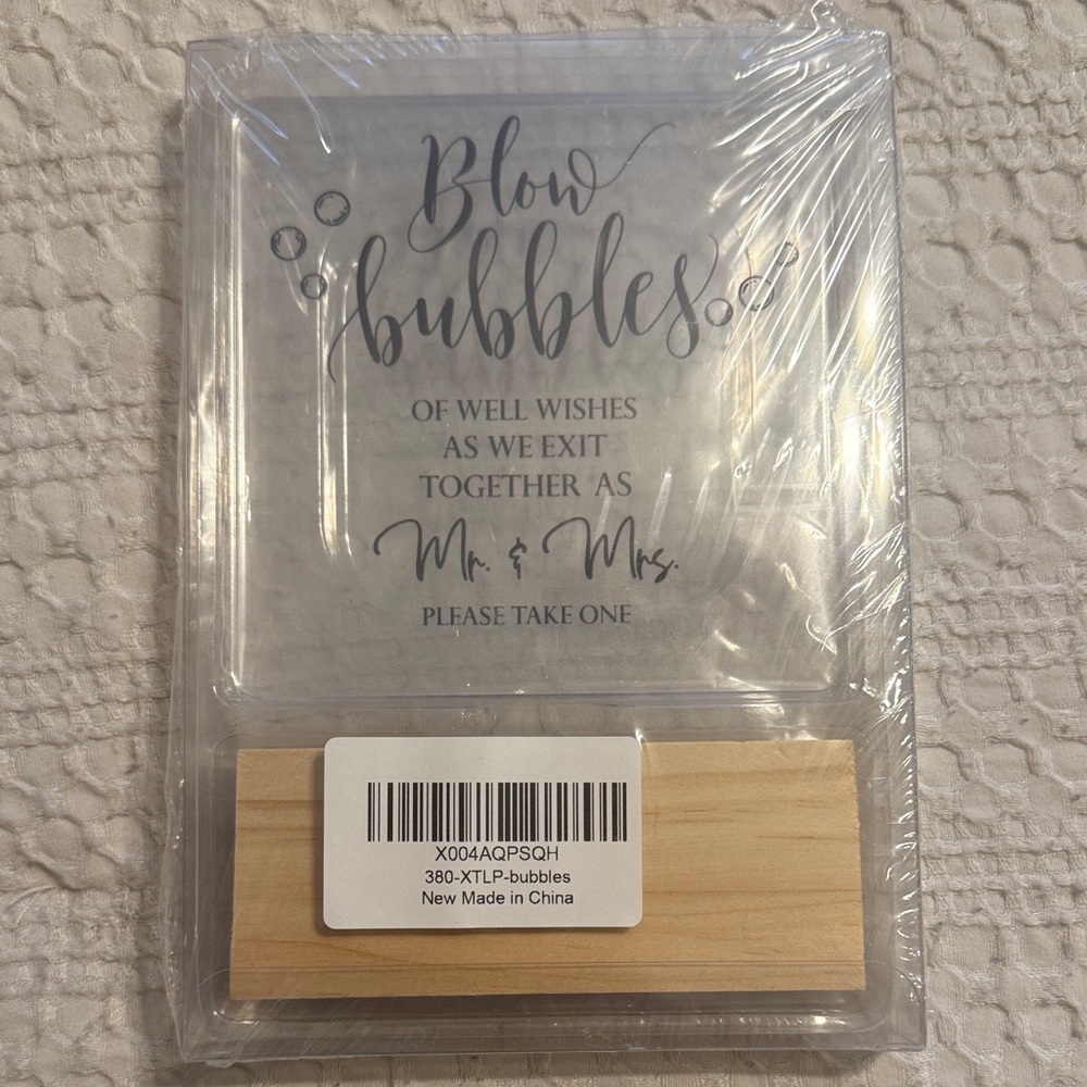 Wedding Bubble Favors with Wooden Base (2 count)
